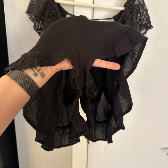 Urban Outfitters Kimchi Blue Sail Away Romper - Picture 4 of 11